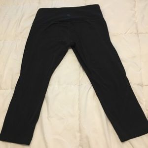 Athleta black capris
